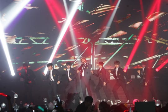 [MALAYSIA] BTS fires ‘THE RED BULLET’ in Kuala Lumpur