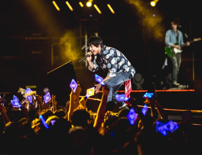 [SINGAPORE] CNBLUE Celebrates an Early Valentine’s Day With Their Fans