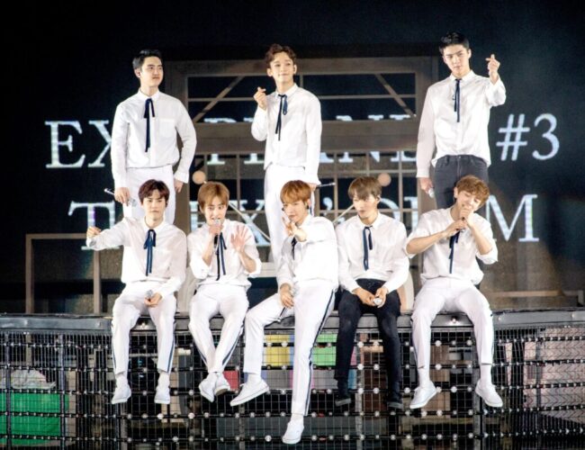 [SINGAPORE] EXO Thunders The Crowd With Monstrous Performances