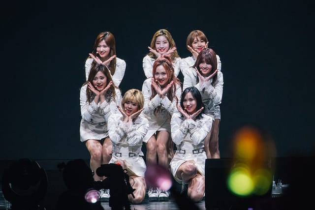 [SINGAPORE] TWICE Princesses ‘Cheer Up’ Fans During TWICELAND