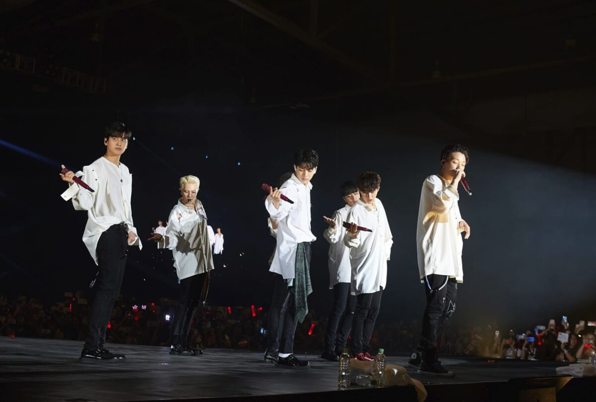 Singapore Ikon Creates A Beautiful Love Scenario At Continue Tour The Seoul Story singapore ikon creates a beautiful