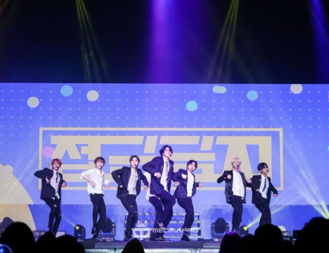 [INDONESIA] PENTAGON Enchant The Universe at ‘2019 PENTAGON World Tour <Prism>‘ in Jakarta