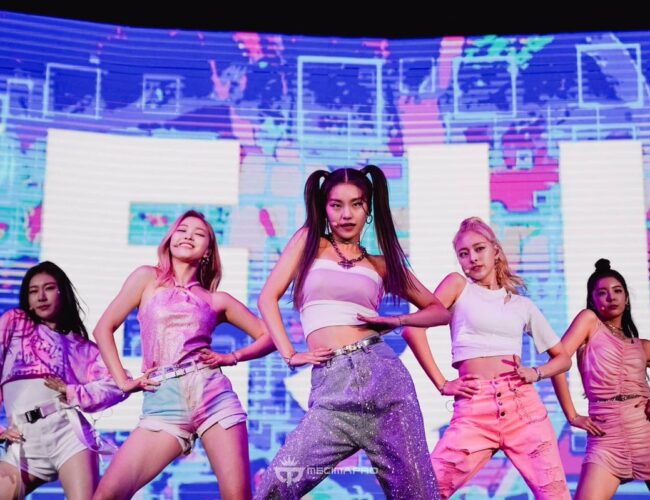 [INDONESIA] ITZY Flew with Indonesian MIDZYs at the Opening of ‘Premiere Showcase Tour’