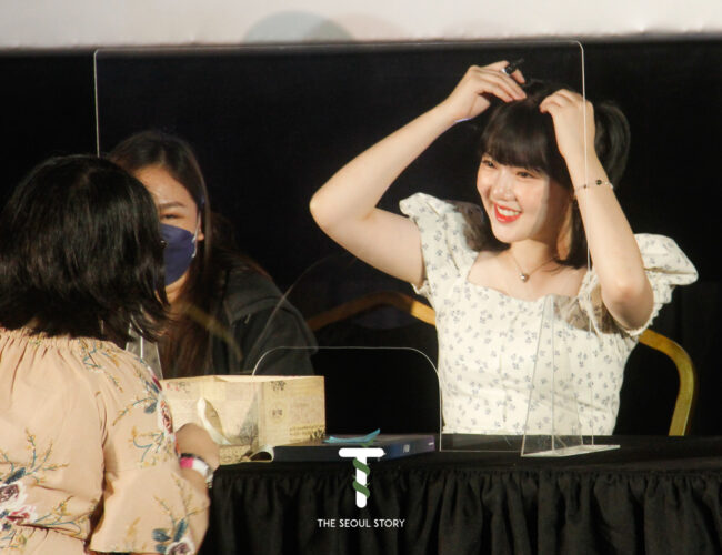 [PHILIPPINES] Yerin Holds ‘ARIA’ Fansign in Manila