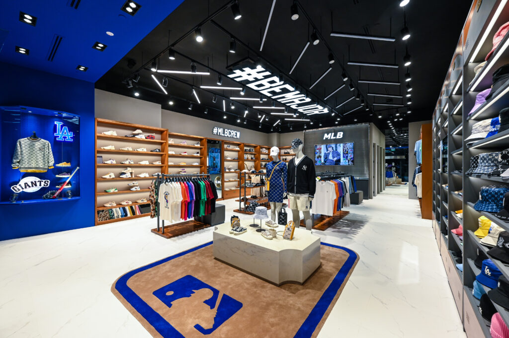 NEWS] Fashion Brand MLB Opens Singapore Flagship Store at Mandarin Gallery  - The Seoul Story
