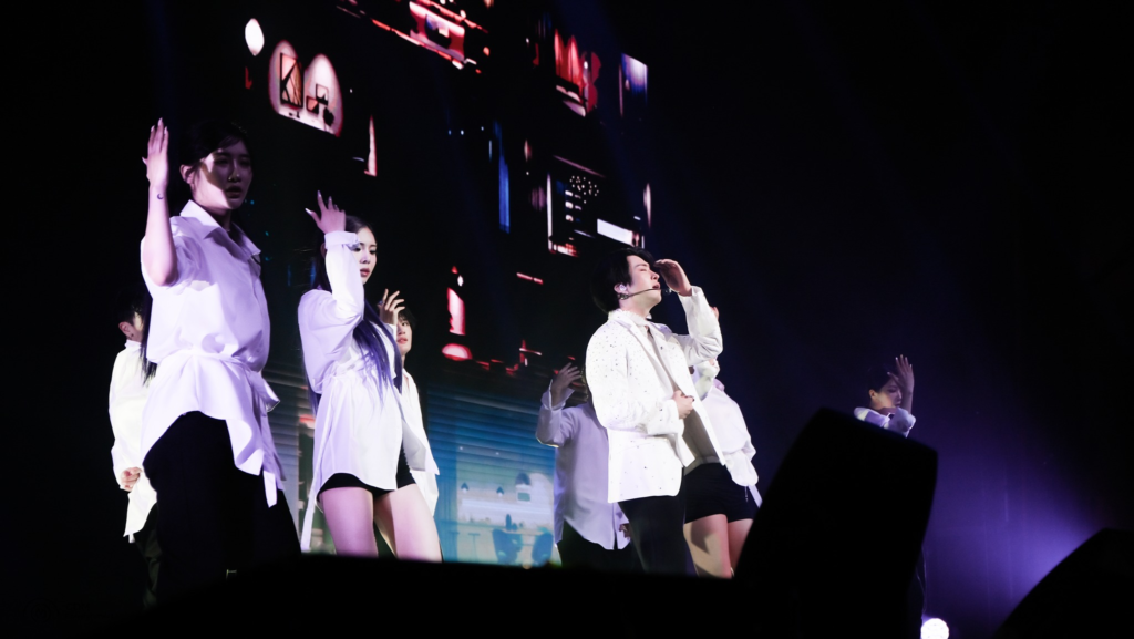 [PHILIPPINES] Youngjae Bares Himself ‘Inside Out’ in Manila Concert ...