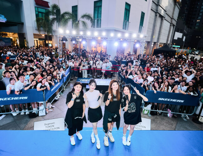 [SINGAPORE] MINNIE Brings the Sparkle to Skechers Bugis Junction Grand Reopening