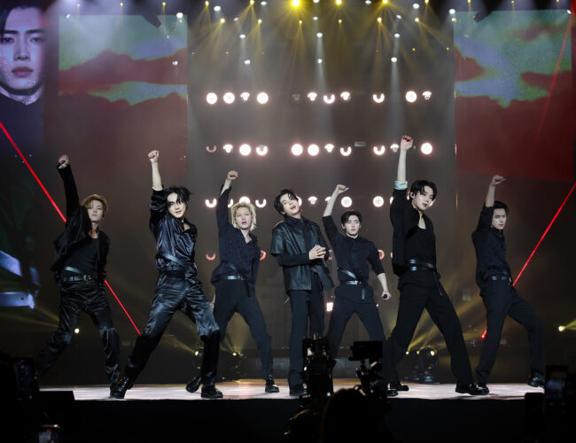 [SINGAPORE] ENHYPEN’s Plot Thickens at Fashionable ‘Walk The Line’ Tour