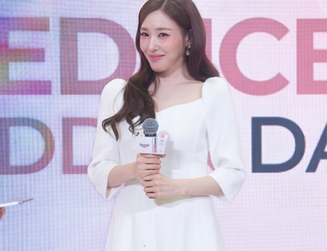 [MALAYSIA] Tiffany Young Stuns In Her Solo Visit For Eucerin Meet & Greet
