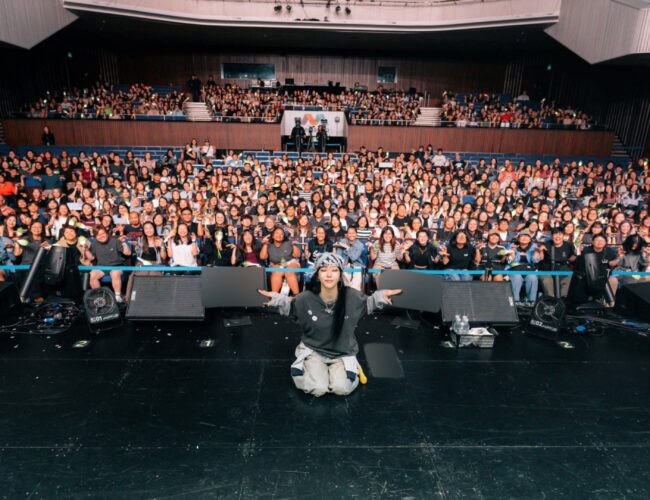 [SINGAPORE] Moon Byul Shines Bright with Her Dazzling ‘MUSEUM: Village of Eternal Glow’ Tour