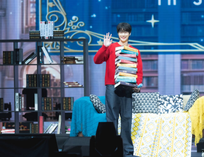 [SINGAPORE] THE LIBRARIAN WE ALL NEED: BYEON WOO SEOK RETURNS WITH HIS SECRET LIBRARY